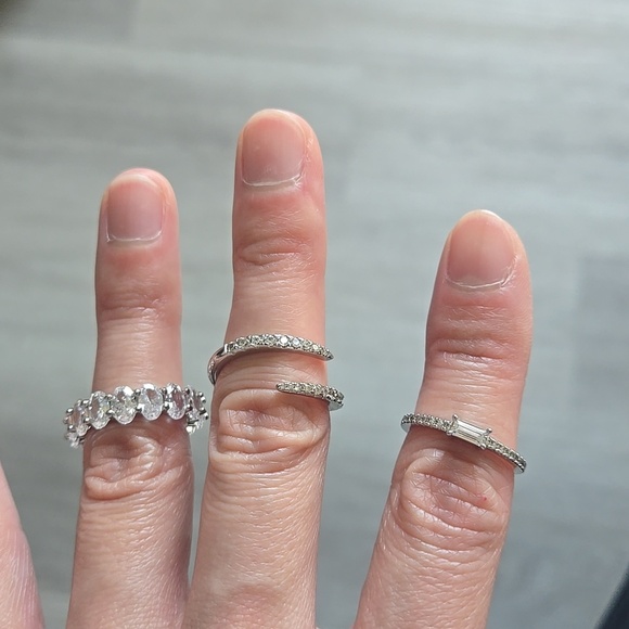 Elegant Silver Rings Set - Picture 3 of 6